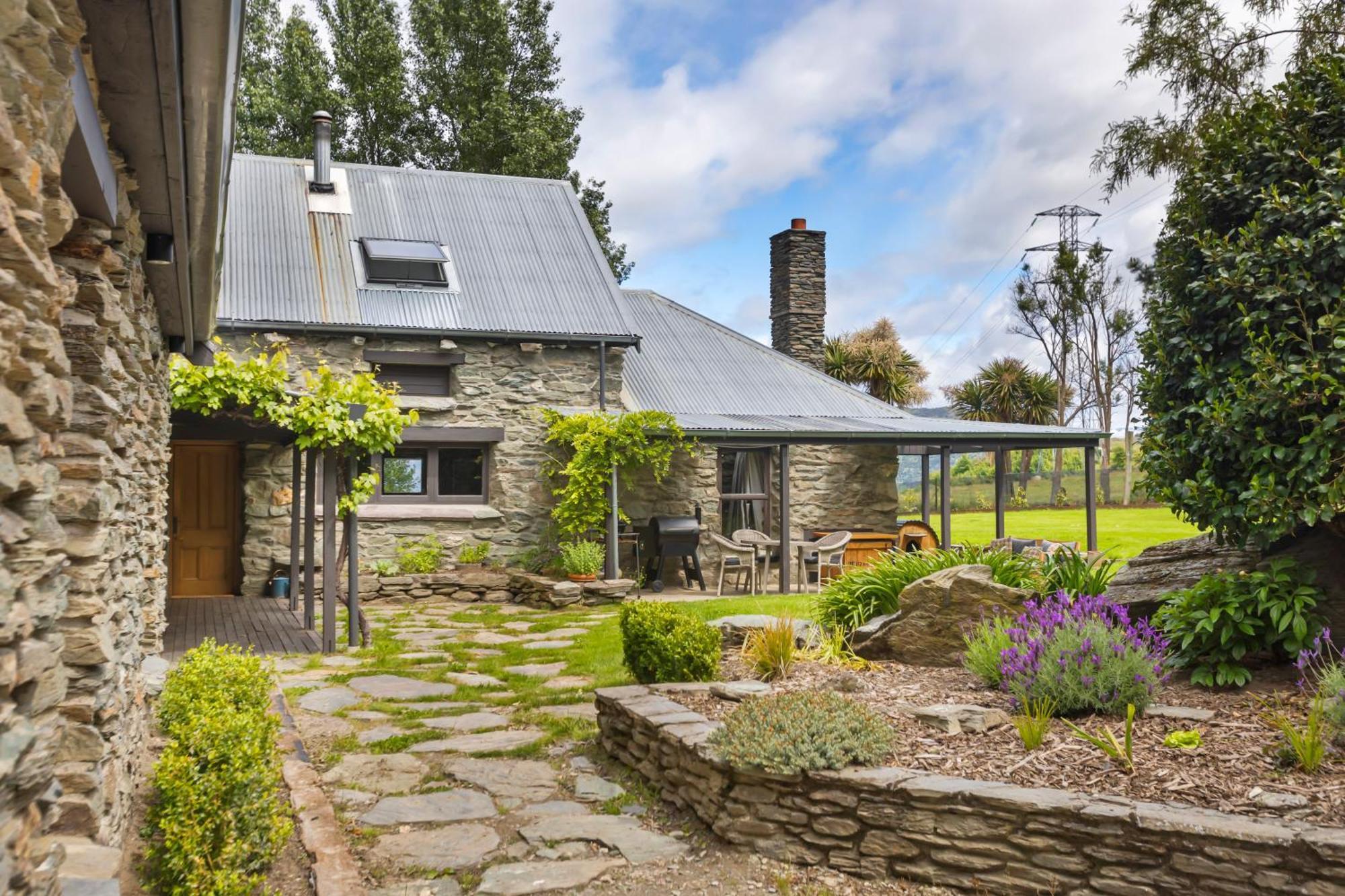 จัดจ์ แอนด์ เจอรี Villa Gibbston ภายนอก รูปภาพ